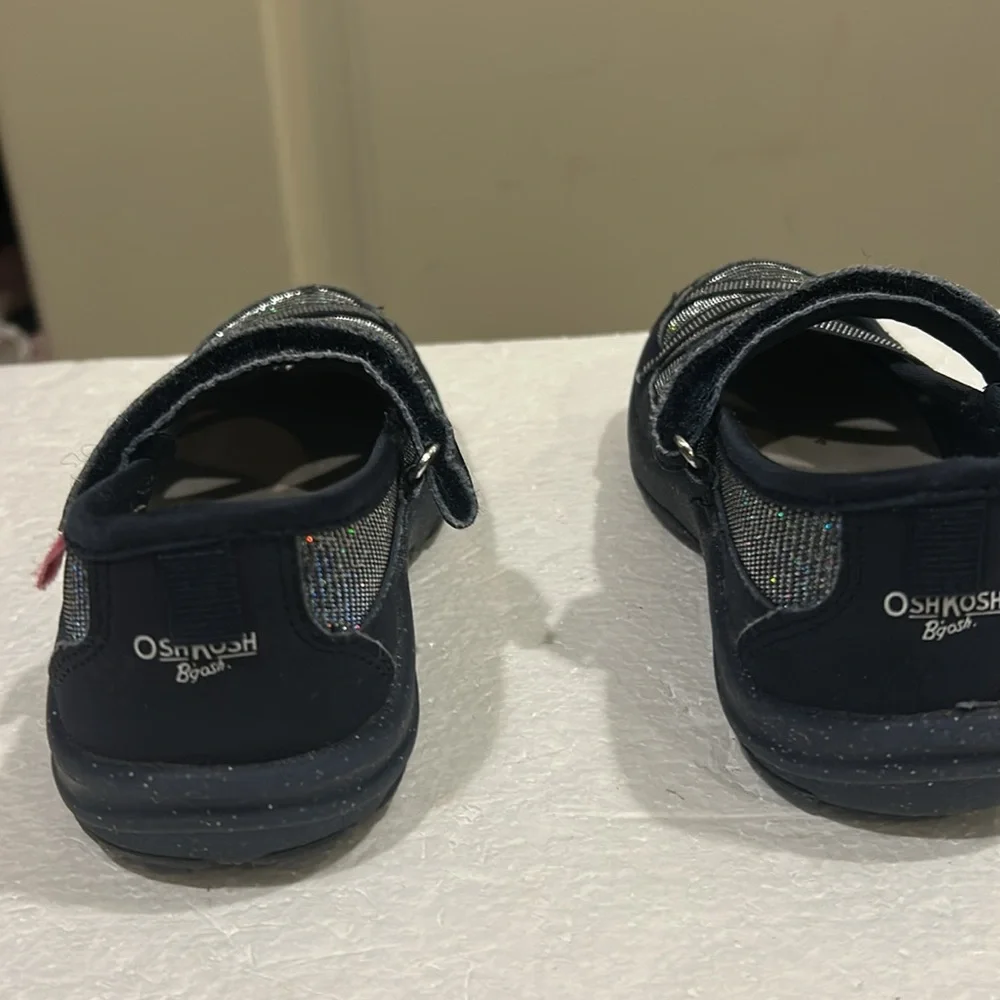 OshKosh B’gosh glittery Fawn EverPlay Mary Jane sparkle sneaker Shoes size 10